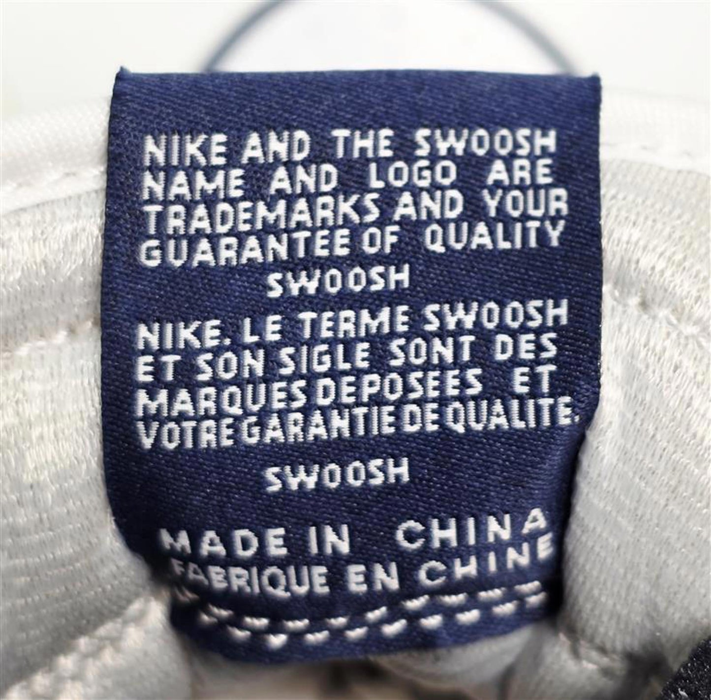 Nike Air Jordan 1 Retro High OG Midnight Navy Size 6M (POIZON Verified)