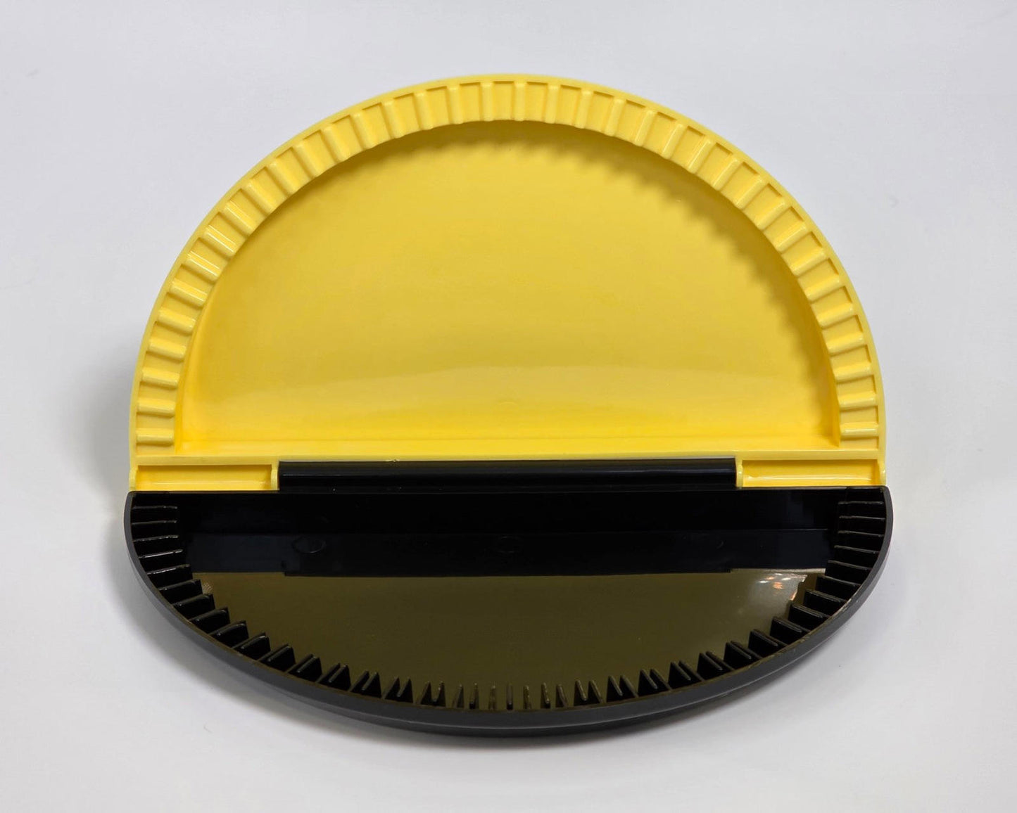 Yellow Empanada / Dumpling Press