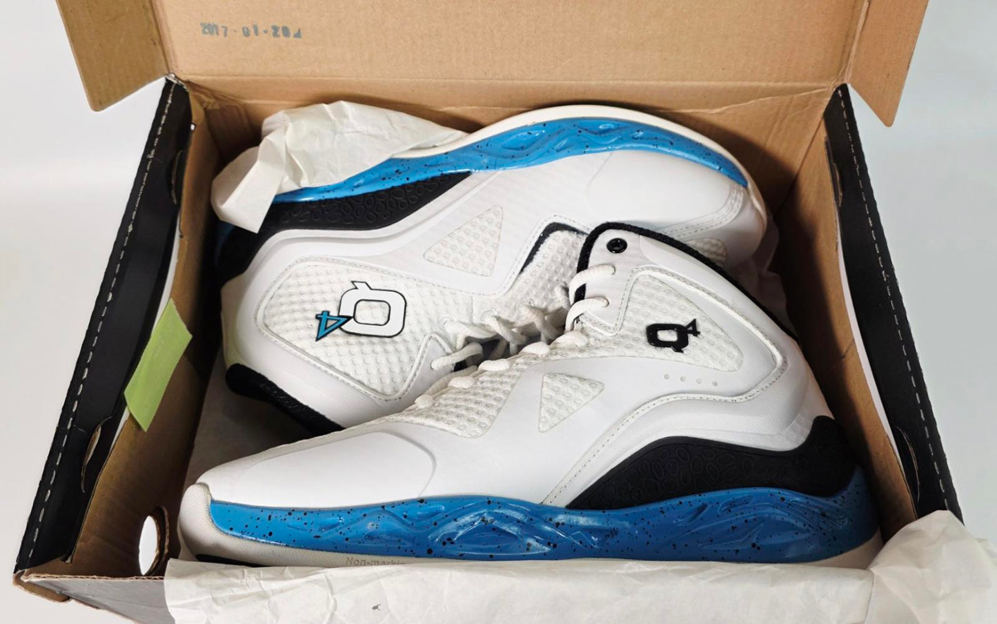🏀 Q4 Sports Q4MB-002 “Bright White / Aster Blue” Basketball Shoes – Size 7.5
