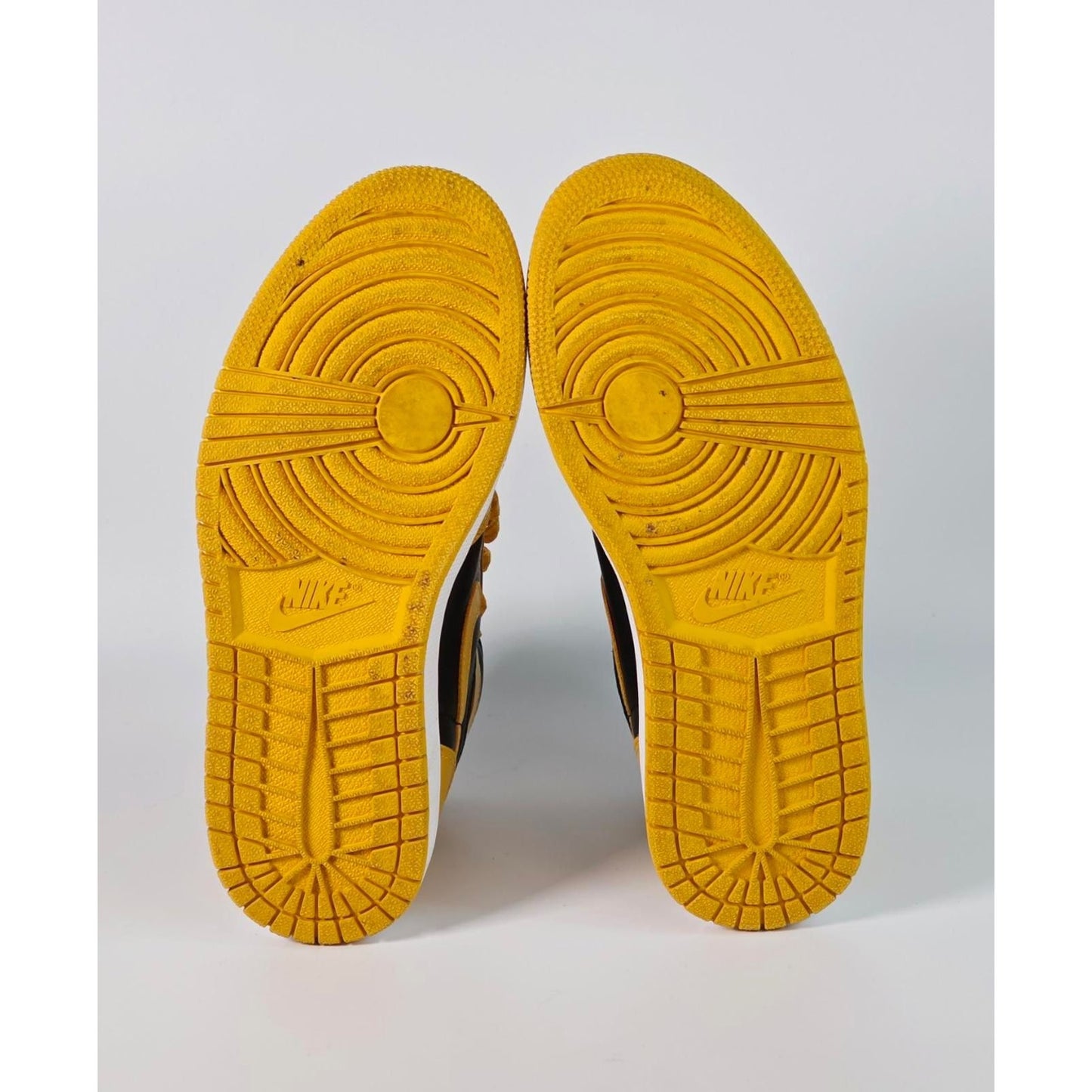 🖤💛 Air Jordan 1 Retro High OG “Pollen” 7Y – POIZON Authenticated-Preowned