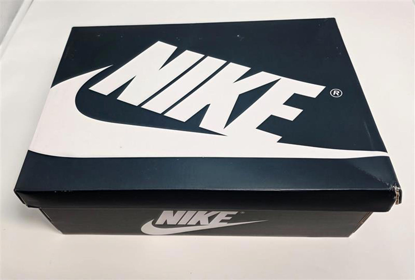 Nike Air Jordan 1 Retro High OG Midnight Navy Size 6M (POIZON Verified)