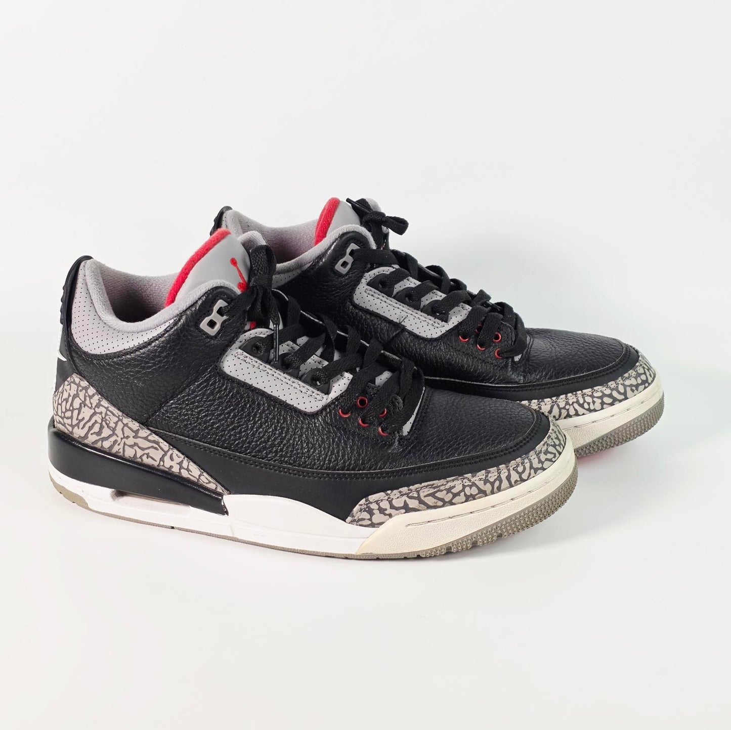 🔴 Air Jordan 3 Retro “Black Cement” 2018 Men’s 9.5 w/ Box (Pre-owned)