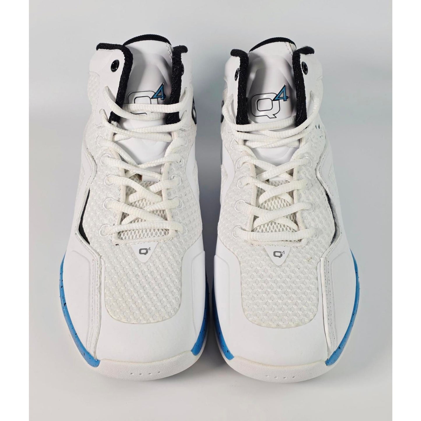 🏀 Q4 Sports Q4MB-002 “Bright White / Aster Blue” Basketball Shoes – Size 7.5