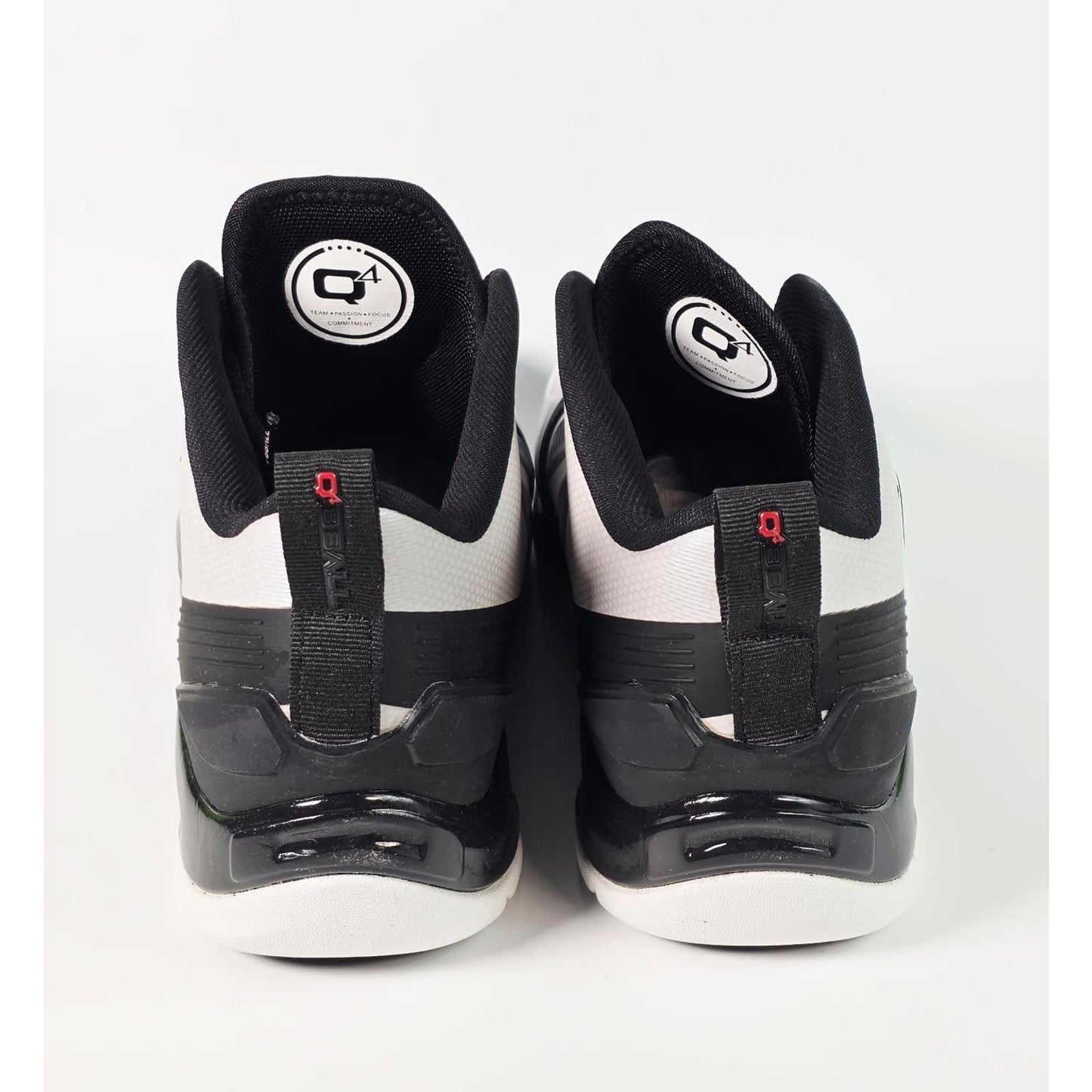 🏀 Q4 Sports Q4MB-006 “Bright White / Jet Black” Basketball Shoes – Size 10.5