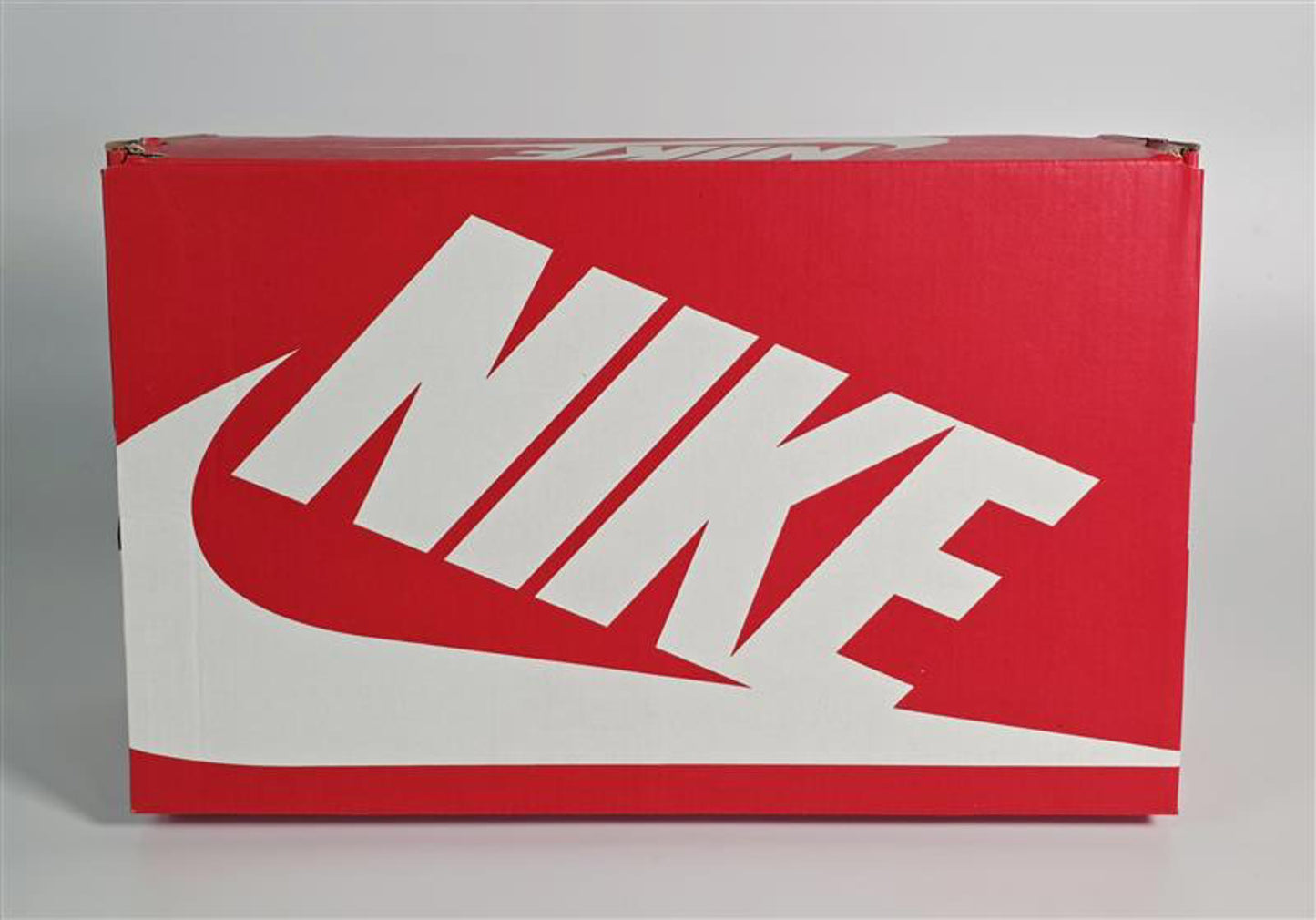 👟 Nike Shox – Pearl White Edition Size 8W (Authenticated via Poizon)