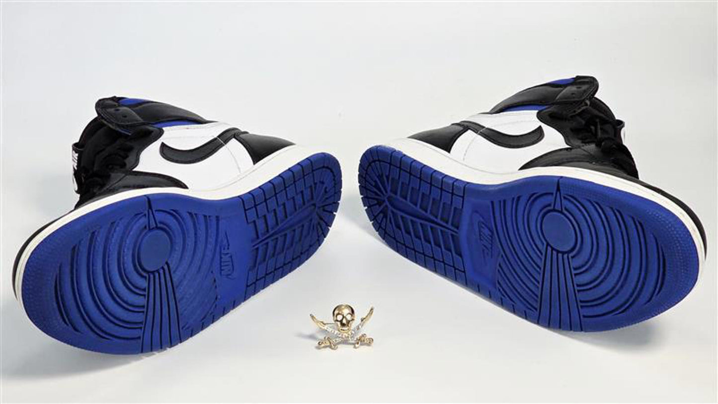 2017 Nike Air Jordan 1 Retro High OG Black/Royal/White – 10M (POIZON Verified)