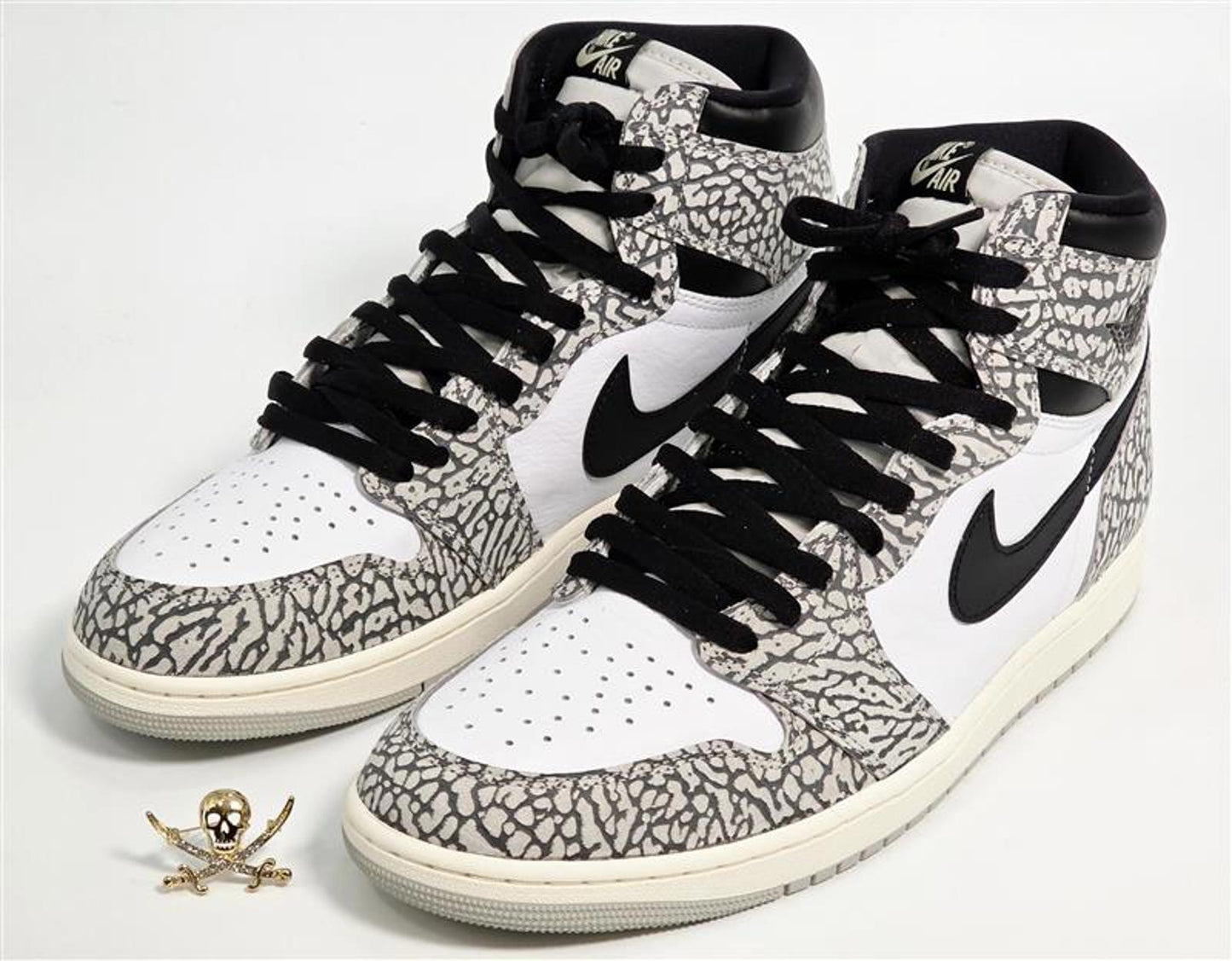 Nike Air Jordan 1 Retro High OG White Cement – Size 12.5 (POIZON Verified)