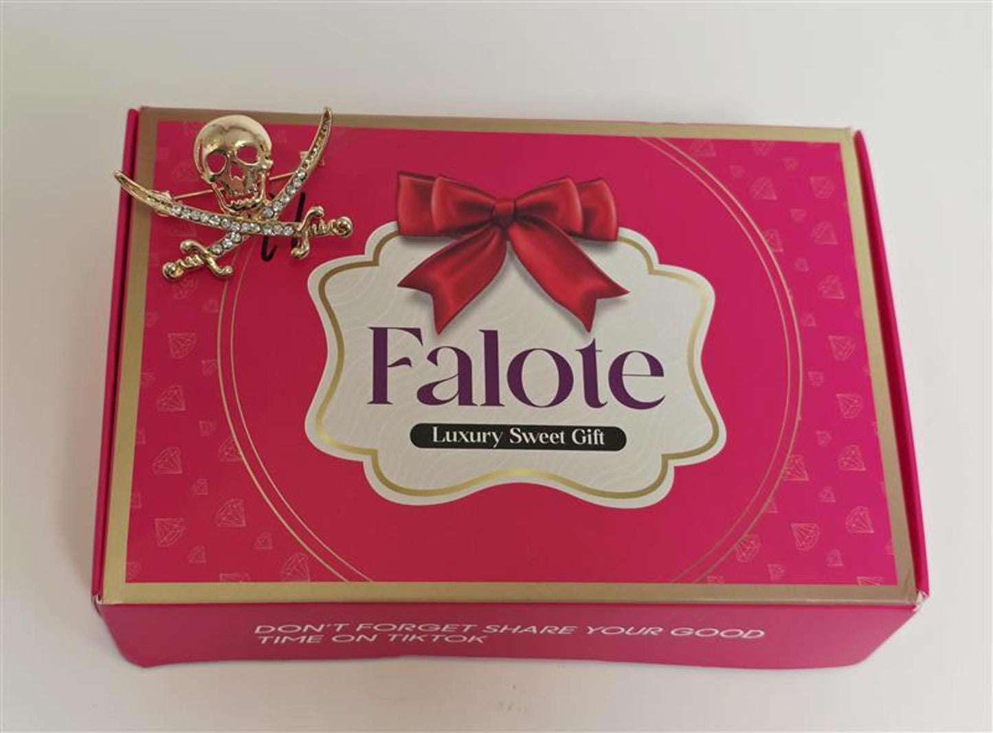 Falote Luxury Sweet Gift Set Satin Bonnet + Scrunchie New