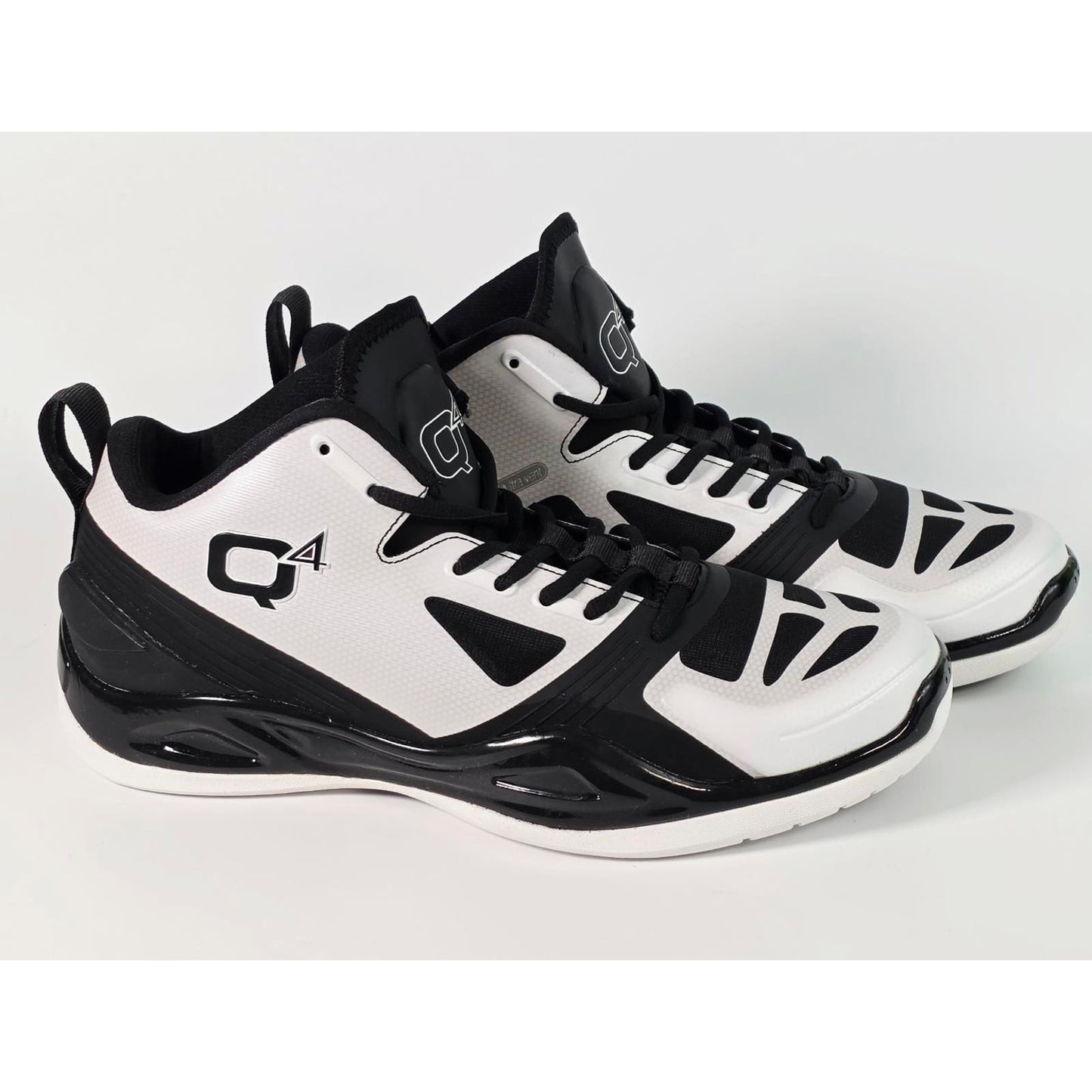 🏀 Q4 Sports Q4MB-006 “Bright White / Jet Black” Basketball Shoes – Size 10.5