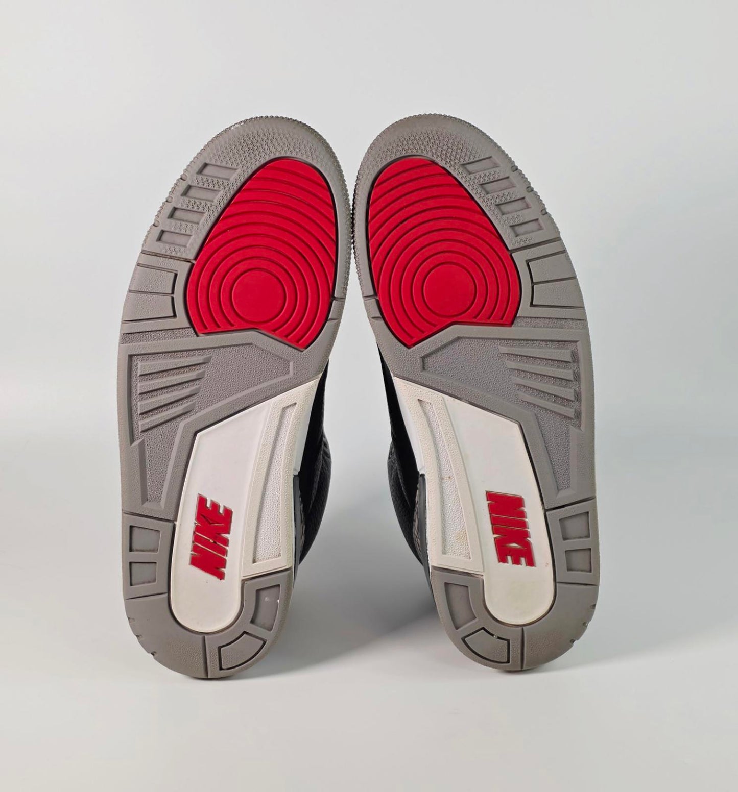 🔴 Air Jordan 3 Retro “Black Cement” 2018 Men’s 9.5 w/ Box (Pre-owned)